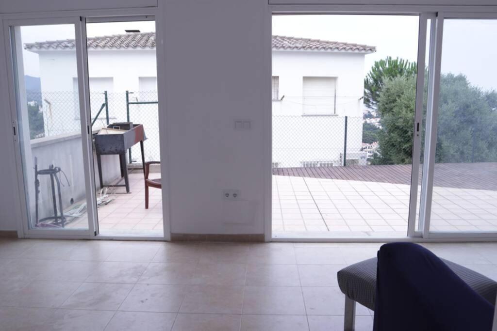 Costa Brava Apartment With Stunning Sea View Льянсса Экстерьер фото